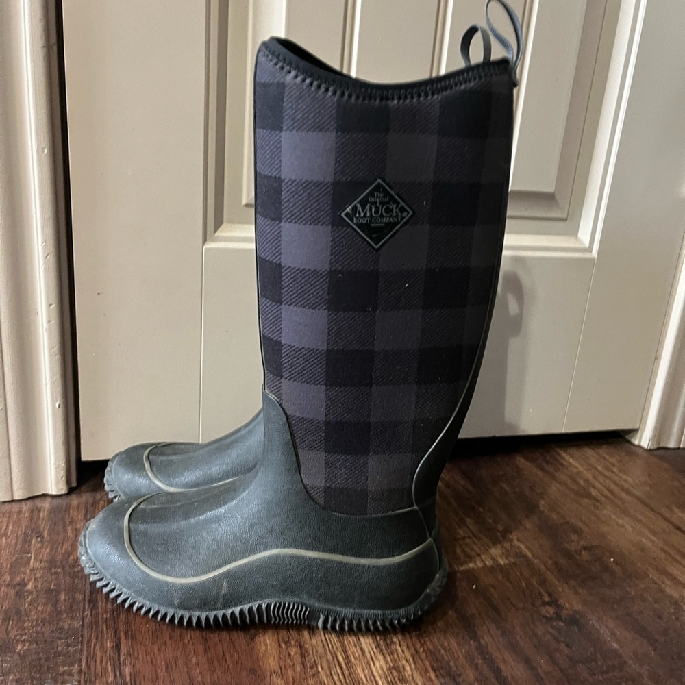 Women's Black Plaid Tall Waterproof Muck Boots